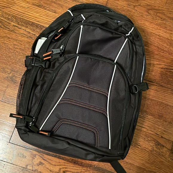 Amazon Basics Laptop Backpack Fits Up to 17-Inch Laptops, Black - Picture 1 of 8